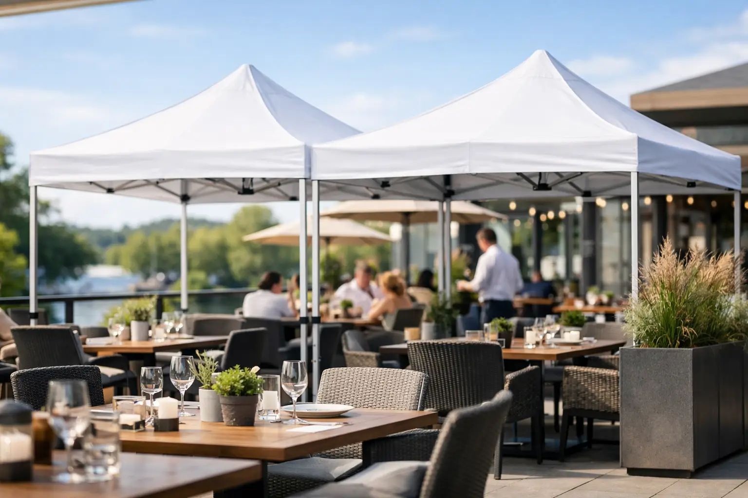 Faltpavillon für Gastronomie-Terrassen wählen