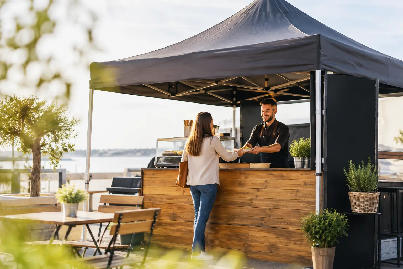 Werbezelt für Gastronomie nutzen: 7 Praxisfragen